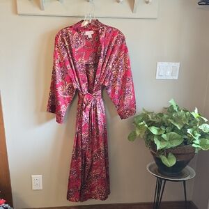 Cabernet Vibrant Red Paisley Robe And Nightgown